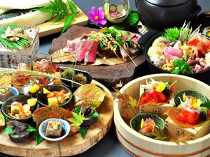 【秋の一例】ご夕食は季節替わりの「里山の懐石」をご用意します