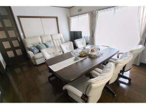 【山梨県富士五湖エリアの貸別荘・コテージ・ログハウス・コンドミニアム】Villa yawaragi