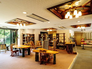 ◆自然光が差し込むロビーラウンジ