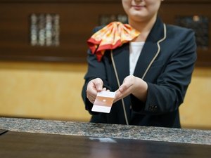 【フロント】いつもの笑顔、いつものくつろぎをお約束。