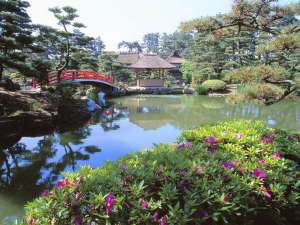 中津万象園(提供:(公社)香川県観光協会)