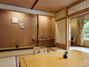 谷川岳を望む源泉かけ流し半露天風呂付客室/和室10畳+4.5畳(一例)