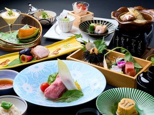 若鮎鍋や上州牛洗いなど、夏ならではの味覚をお楽しみください