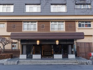 �ɍ��ۉ���@�ˉz�������q�̎ʐ^