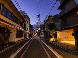 外観(夕方)