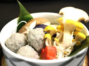 メギスつみれ源泉蒸し