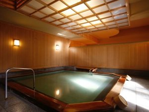 �y�嗁��^���T���z�����p���ԁF13:00�`�[��3:00�A��5:00�`10:00 �i�j�����ւ����j�A�T�E�i 15:00�`22:00