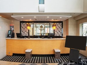 フロントカウンター