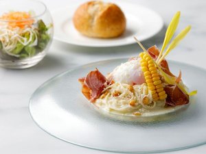 ピュアホワイトコーンの冷製カッペリーニ カルボナーラ仕立て