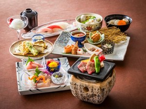 日本料理「音戸」 四季折々の彩り豊かに仕上げた会席料理です。 2026年11月,12月