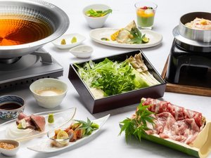 和牛とふじのくに豚を愉しむ 贅沢二種しゃぶしゃぶコース<伊豆の旬彩と金目鯛釜飯を添えて>