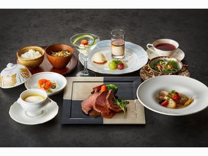 「お箸で食べる」がコンセプト。普段通り肩肘張らず、気軽にフルコースディナーを堪能してください(一例)