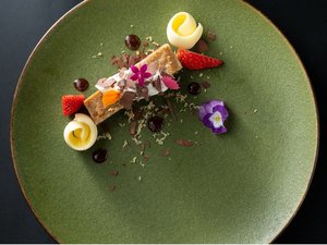 五感で感じる料理長厳選食材の和モダンフレンチコース(一例)