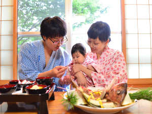 お子様の健やかな成長を祈って…「お食い初め」のご用意も出来ます。8,800円(税込)要予約。