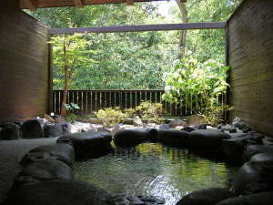 �y�F�{��:�R���E���R�E�A�؁z�Ƒ������܂ނ�