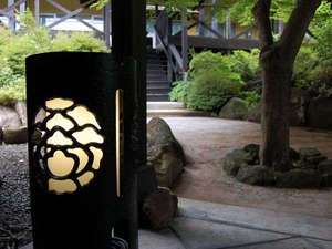 �y�Ȗ،�:�ߐ{�E���z��߂��艷��̏h ���O�₵���i�����̏h��j