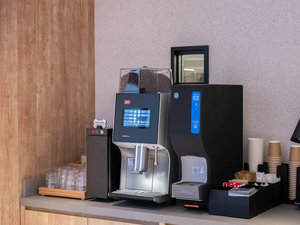 フリードリンク コーヒーや紅茶などのドリンクを、お好きな時間に自由にお飲みいただけます。