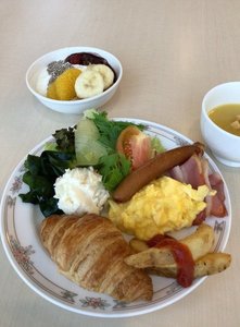 朝食ブッフェ盛りつけ(一例)
