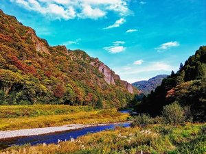 出雲屈指の景勝地「立久恵峡」紅葉は11月中旬ごろ。