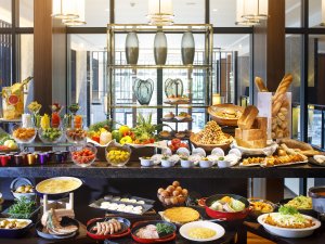 �yHarbor Kitchen�z���H�r���b�t�F / �N�`�R�~�ł����������]�����l���B�L�x�ȃ��C���i�b�v�����p�ӁB