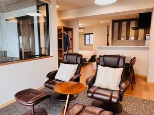 �y�O�����r���[���[���z�@���r���O