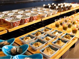 日本料理「さくら」ランチビュッフェ(一例)