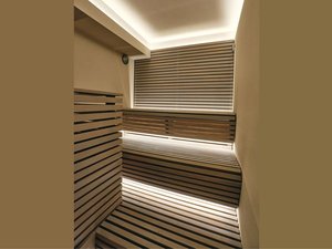 NEST SAUNA ROOM3 サウナ室内