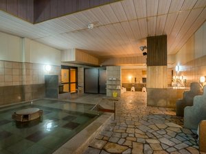 ����F����