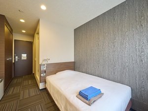 ・【シングルルーム】タオル・館内着もご用意しております(全室共通)