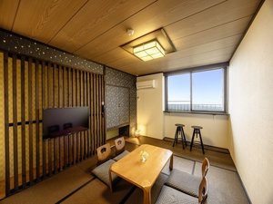 シンプルモダン和室10畳(禁煙)●定員:2〜4名●6階(最上階)