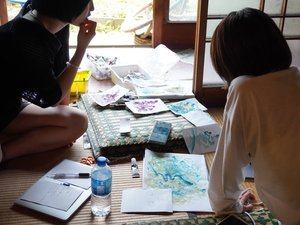 思うままに描いてみる、つくってみる
