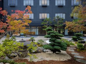 *【敷地内】庭園