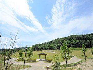 ������P���i�[�L��y�ʐ^�񋟁F����s�ω��R�����z