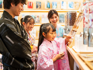 �y���r�[�E���J�t�F�z��l���q�ǂ�����������X�i�b�N���L�x�ɂ��p�ӁI