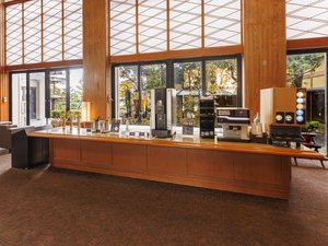 ����񃉃E���W