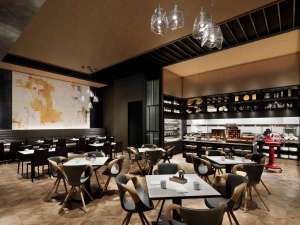 �y�����s:����E���{���E�����w���ӁzAC�z�e���E�o�C�E�}���I�b�g�������