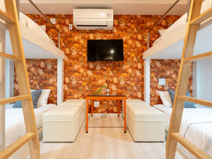 GRAND CAVE MOTOMACHI�̎{�ݎʐ^1