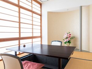 2階 食事室(掘りごたつ席)プライベート個室