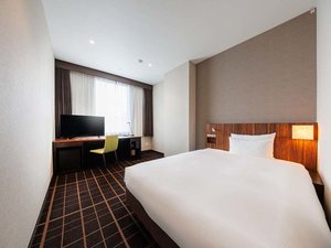 【客室】シングルルーム ・部屋広さ…19平米〜(レイアウトはお部屋によって異なります。)
