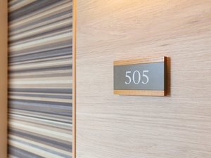 �e�q���̓�����͔����𖡂킦��񂹖؂��C���[�W�B