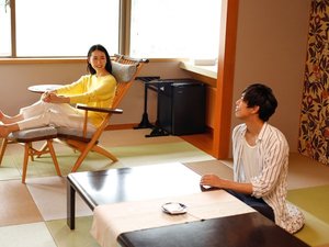 【モダン和室|かわせみの間】落ち着いた空間でゆったりくつろげます。