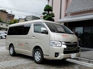 【サービス】最寄駅や指定場所から送迎、スムーズな来館を。