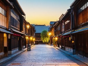【当館から車で約8分】紅殻格子(べんがらごうし)の美しい街並みを散策できる「ひがし茶屋街」