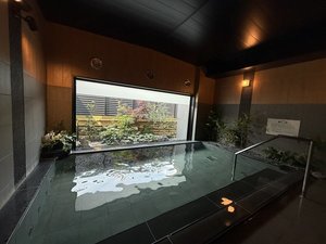 �y�j������z 2F�ɂ������܂��B