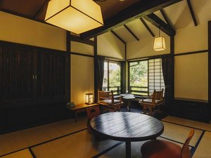 <木>温泉街を眺める和室10畳(ビューリビング付)【川側】