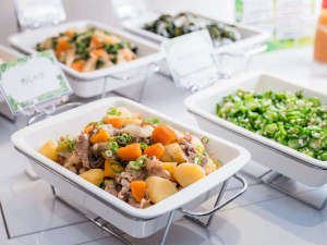 朝食時間(月〜土)6:30〜8:30(日・祝) 6:30〜9:00 和洋ビュッフェ形式です