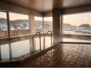 柔らかな湯のぬくもりに包まれながら、身体の芯からリラックス