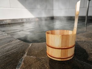 湯けむり漂う露天風呂で、心ほどけるひとときを