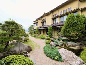 �y������:���]�E�����E���o�_�z�����t