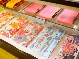 お気に入りの一着を選べる色浴衣|楽しい旅を彩ります。